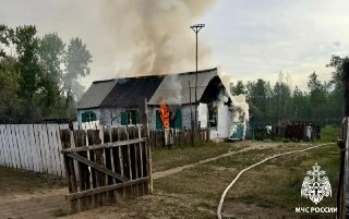 Пожар в жилом доме Тувы: оперативное тушение и отсутствие пострадавших